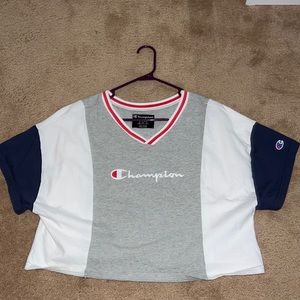 Cropped Champion Tshirt